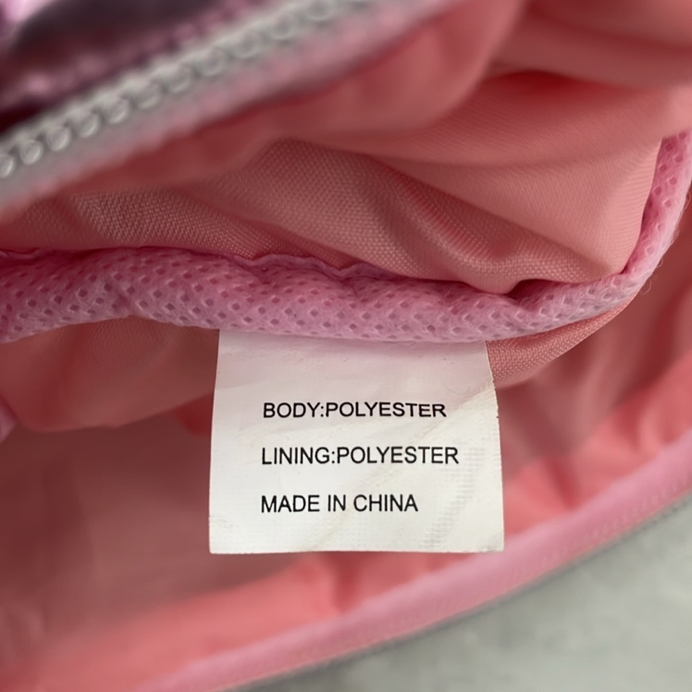 Makeup or Toiletries Bag - Picture 13 of 15